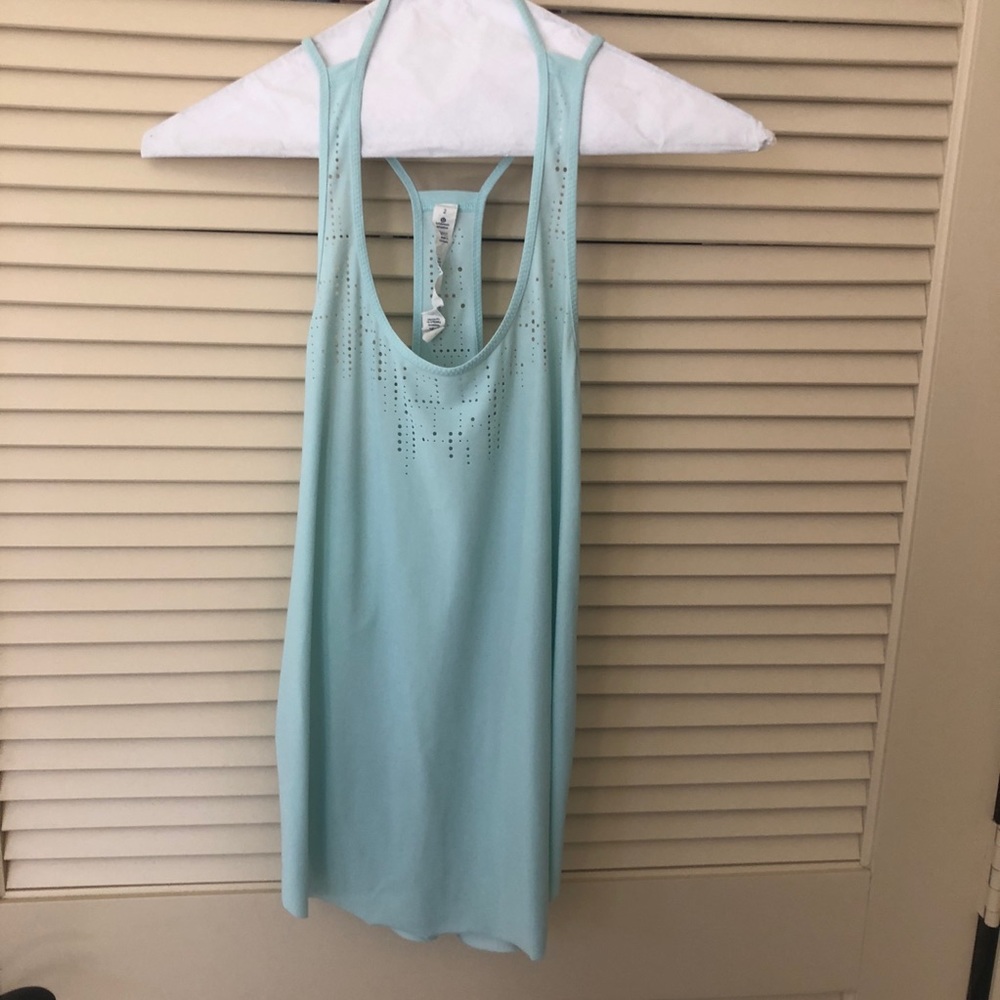 Lululemon top